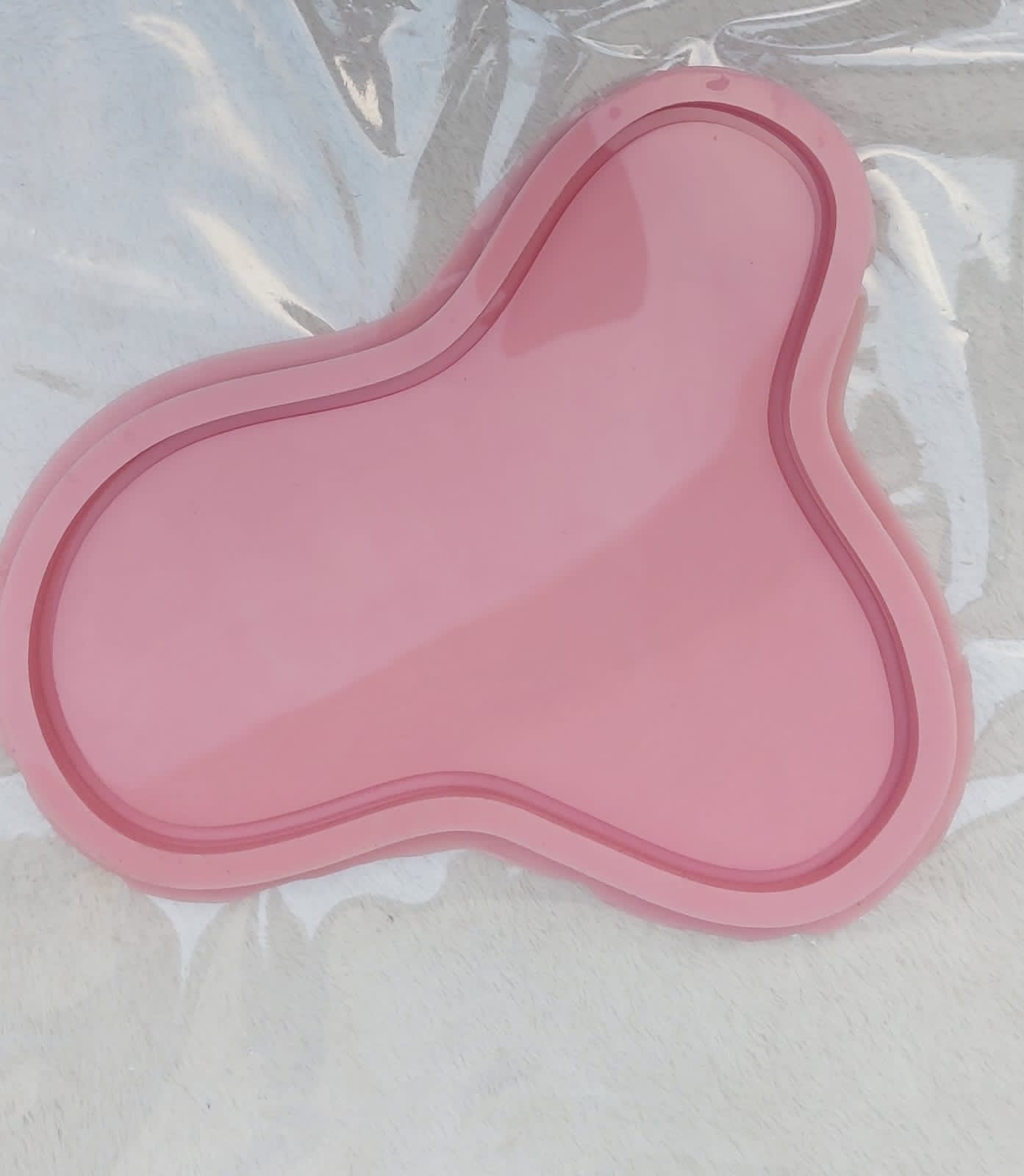 قالب مجوف على شكل عشوائي من Resin4rose