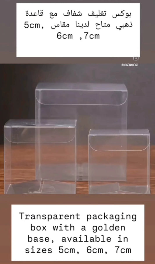 Clear plastic packaging box with a golden base  5 pieces