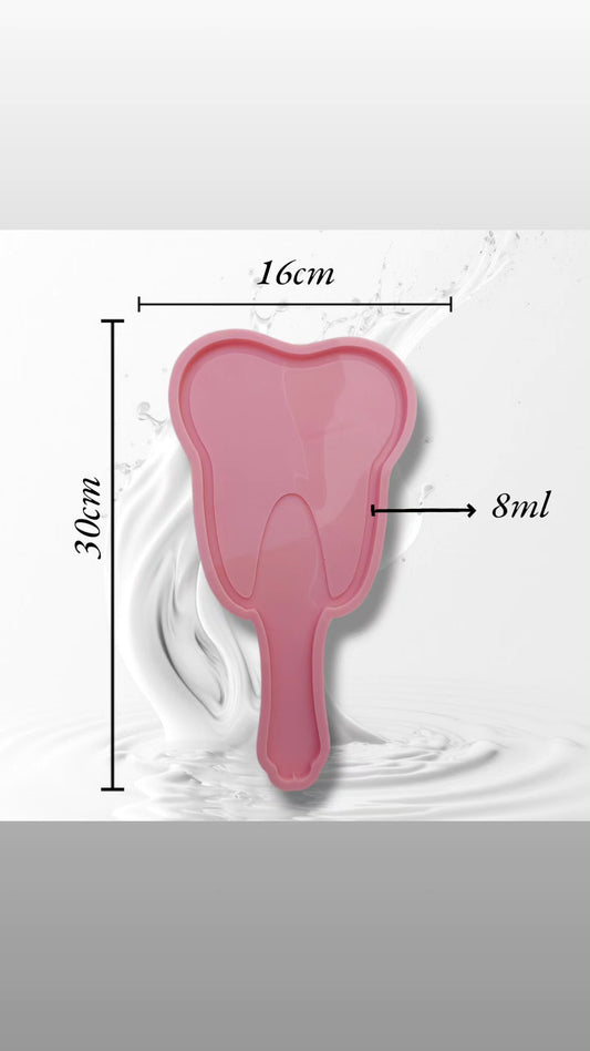 Mirror mold in the shape of a tooth Resin4rose