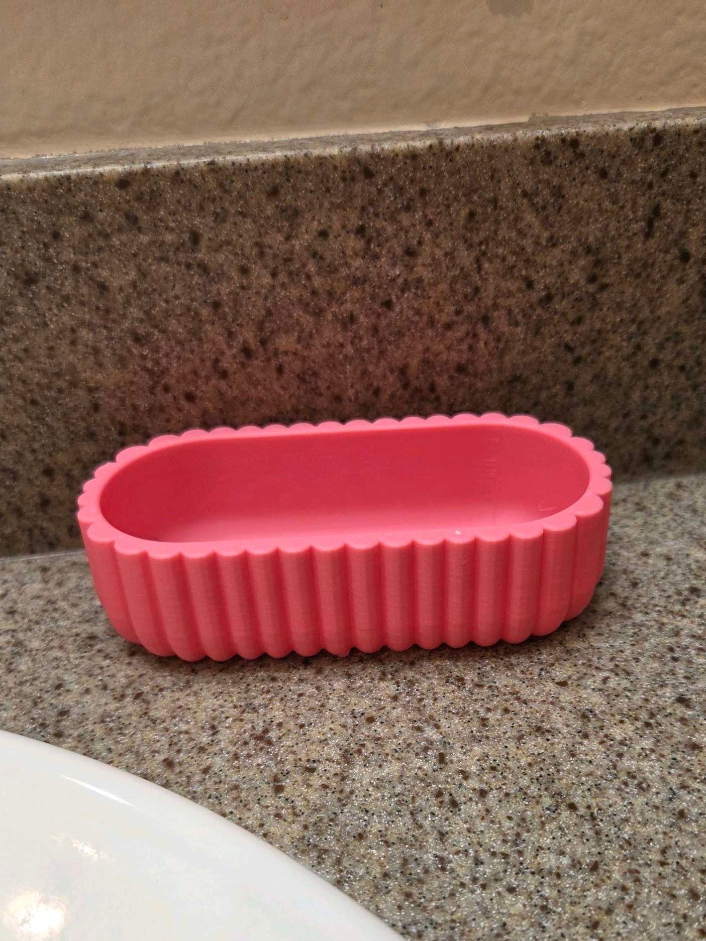 Silicone molds for casting cups and saucers, plaster containers for candles and accessories, candle holders, and jewelry storage – featuring irregular shapes, these versatile epoxy resin molds are ideal for home decor and crafts.