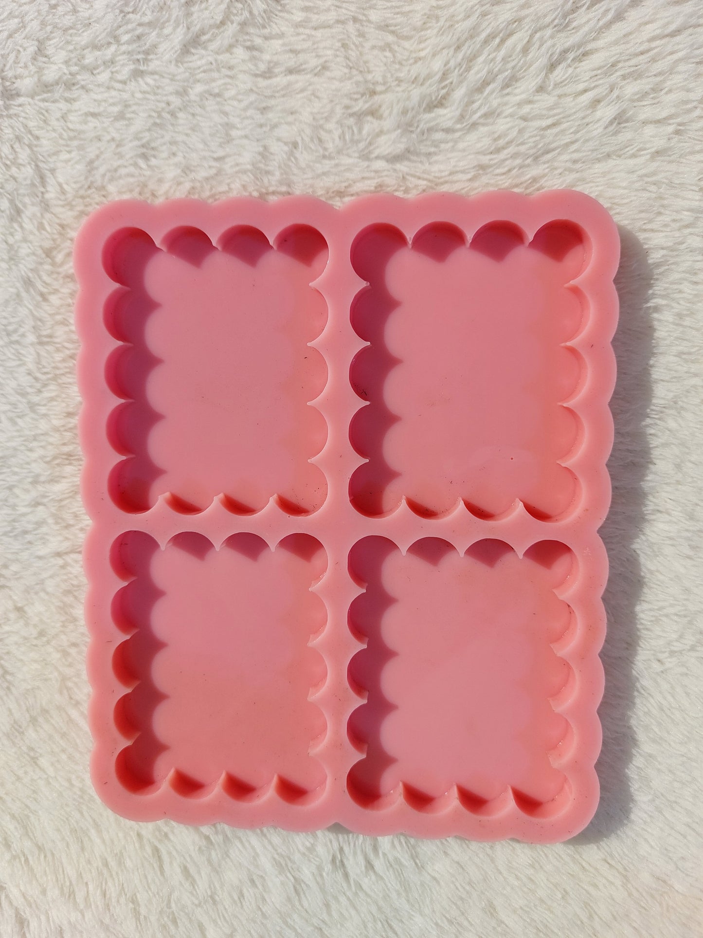 قالب مربع مموج مقاس 6×5cm