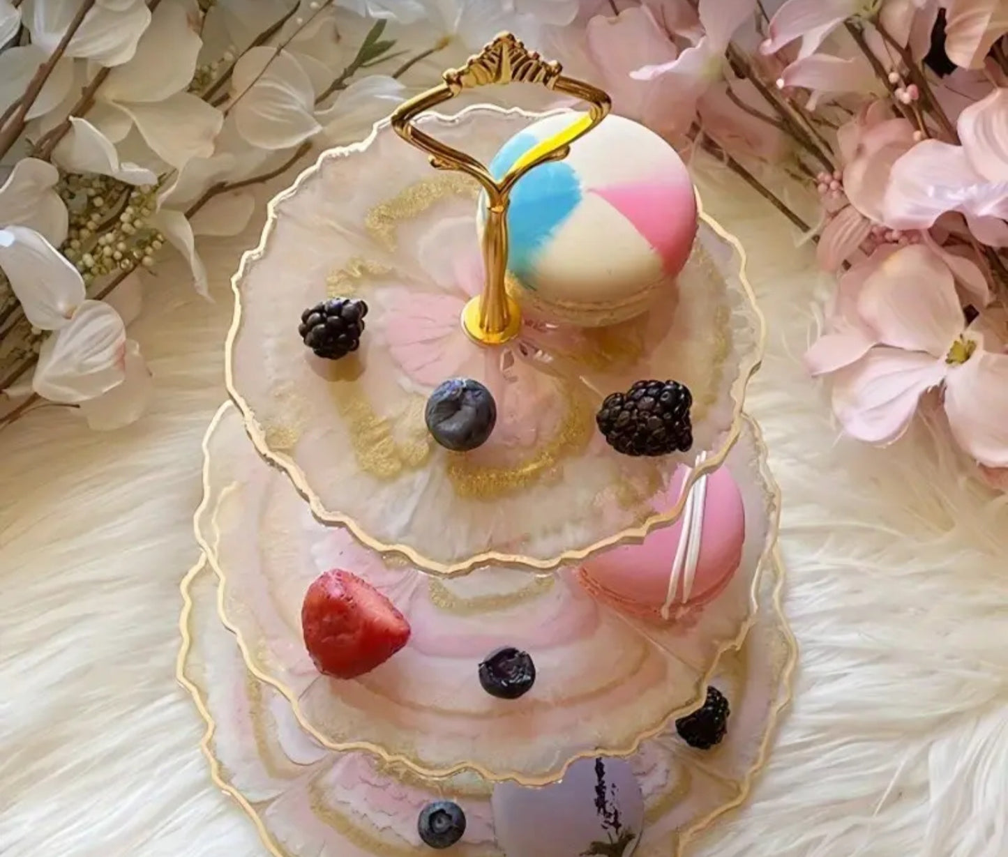 Silicone cake holder mold