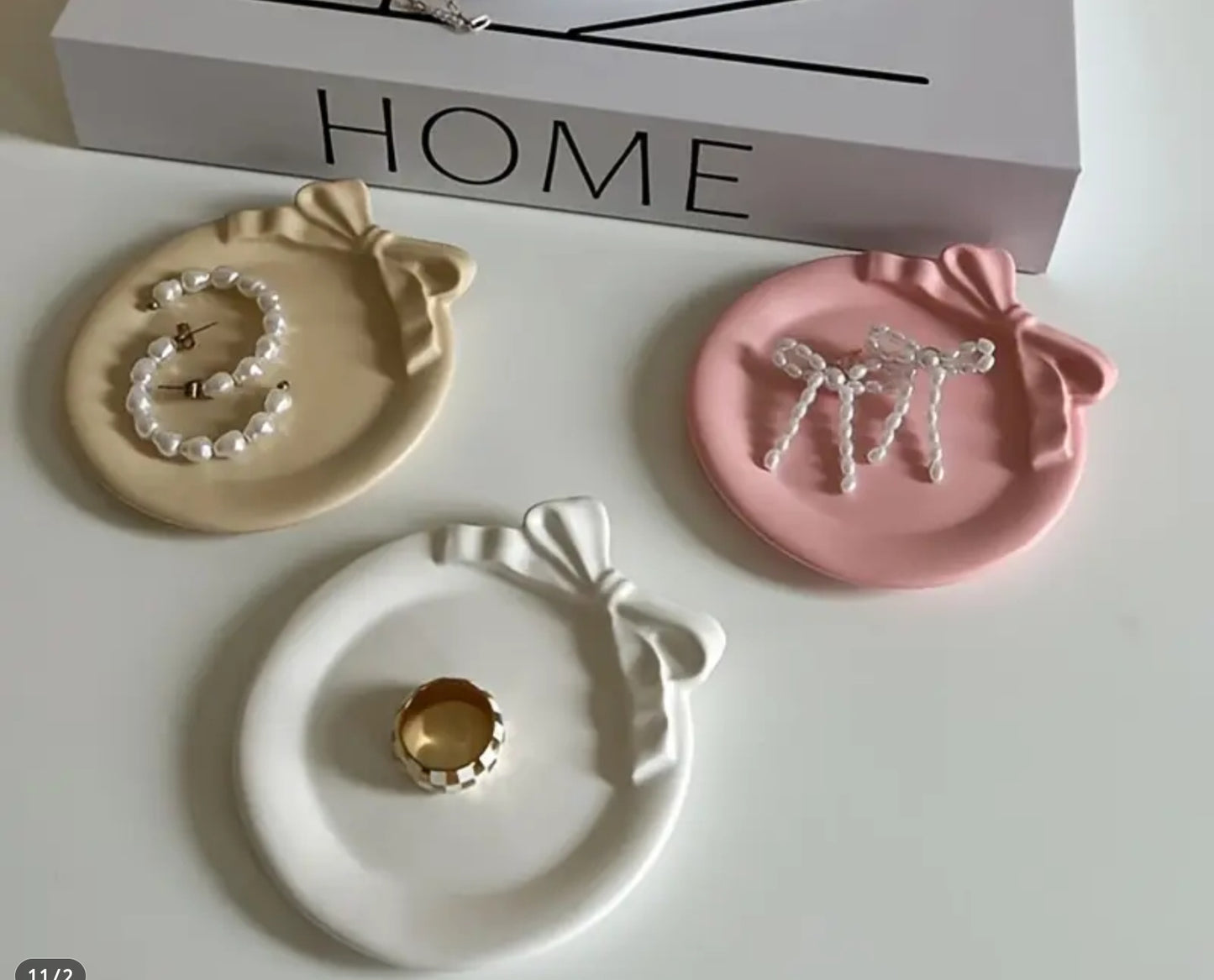 Hollow bow silicone mold