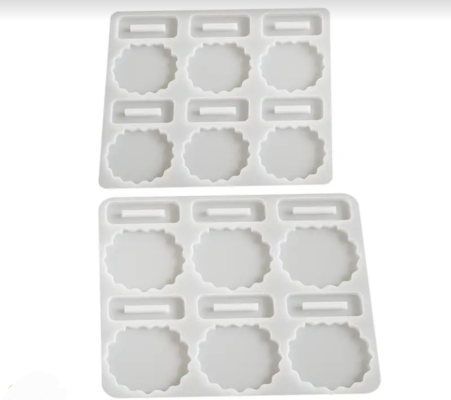 Wavy circles silicone mold with base