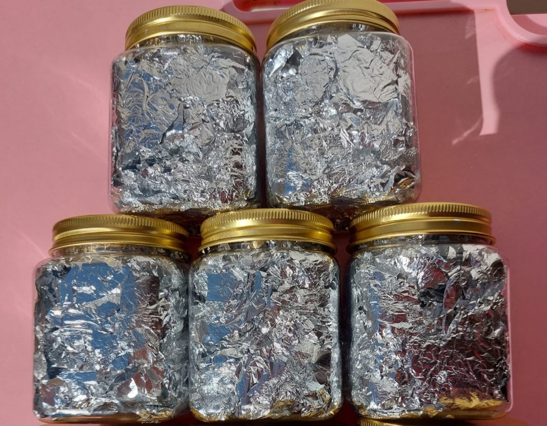 Gold and silver leaves