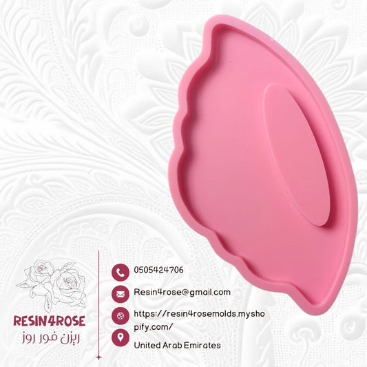 The half-butterfly side (butterfly wing) silicone mold features an innovative design that embodies a butterfly wing spread out with attractive, flowing curves